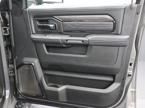 New 2026 RAM 2500 Limited image 10