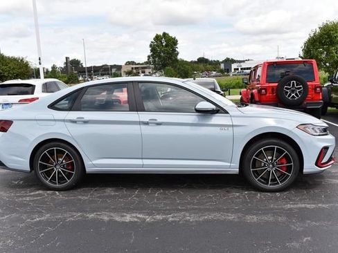 New 2026 Volkswagen Jetta GLI Autobahn FWD image 5