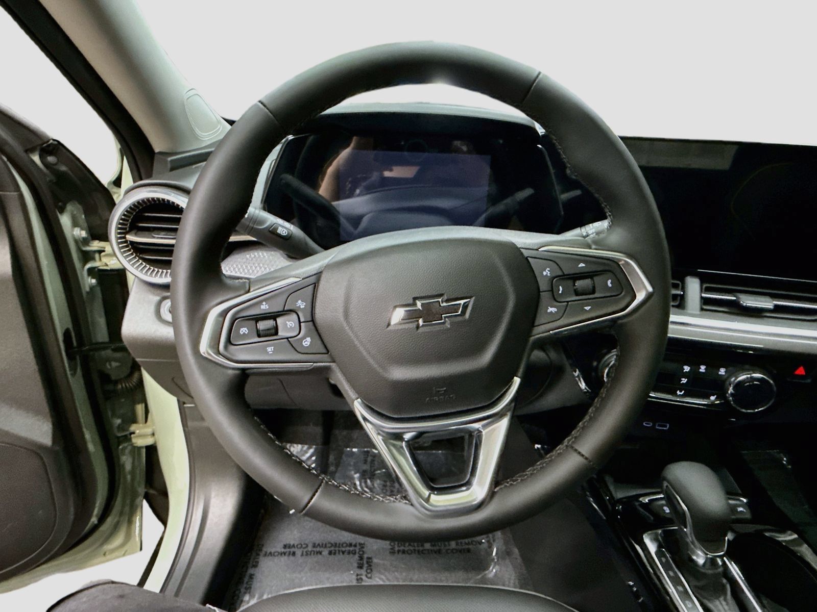 New 2026 Chevrolet Trax ACTIV w/ Sunroof Package FWD image 12