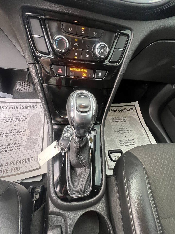 Used 2019 Buick Encore Preferred AWD/4WD image 17