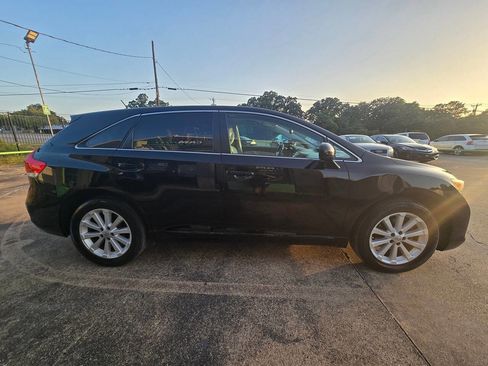 Used 2012 Toyota Venza LE image 11