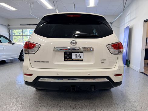 Used 2015 Nissan Pathfinder SL w/ SL Premium Package image 7