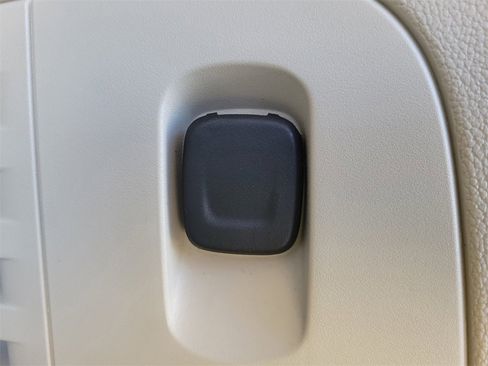 Used 2018 GMC Yukon Denali image 8