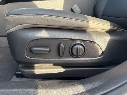 New 2026 Chevrolet Trax ACTIV w/ Sunroof Package image 11