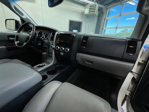 Used 2012 Toyota Sequoia Platinum image 34