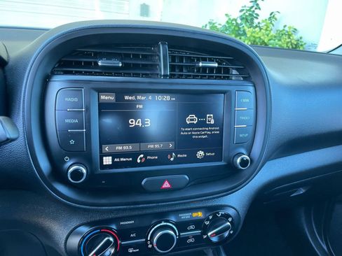 Used 2025 Kia Soul LX w/ LX Technology Package image 20