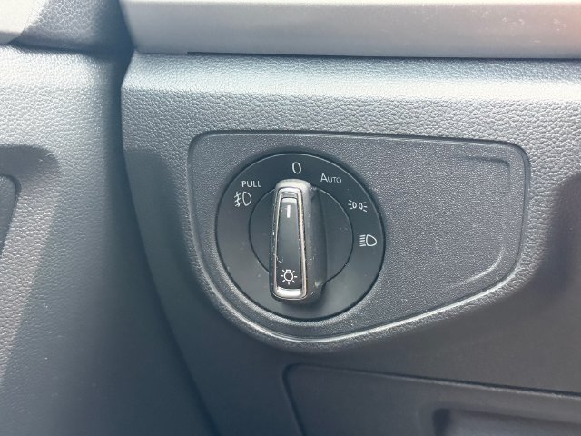 Used 2019 Volkswagen Atlas SEL FWD image 27