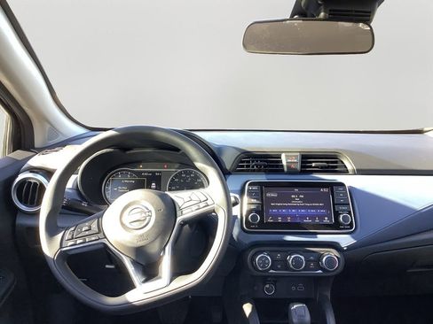 Used 2025 Nissan Versa SV w/ Trunk Package image 17