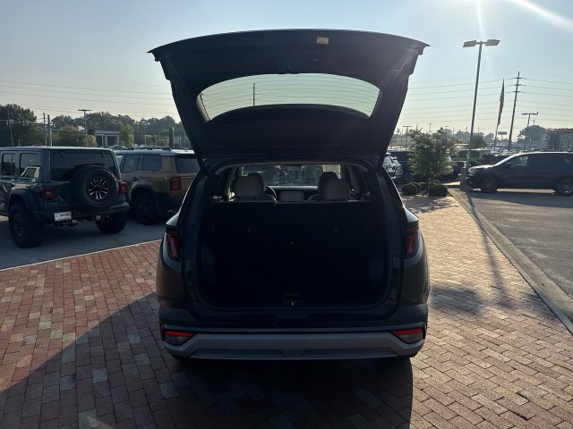 Used 2025 Hyundai Tucson SEL AWD/4WD image 28