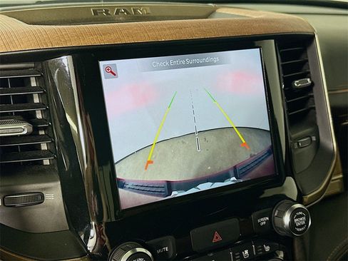 Used 2022 RAM 1500 Limited w/ Body Color Bumper Group image 10