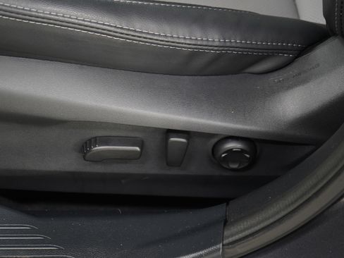 Used 2025 Subaru Outback Limited image 25