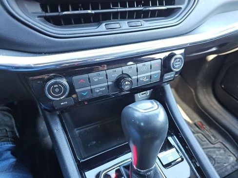 Used 2022 Jeep Compass Limited image 23