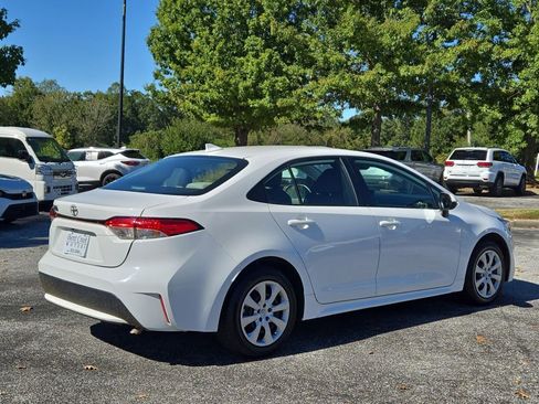 Used 2022 Toyota Corolla LE image 7