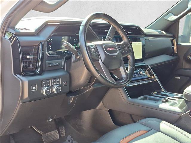 Used 2024 GMC Sierra 2500 AT4 w/ AT4 Premium Plus Package AWD/4WD image 9