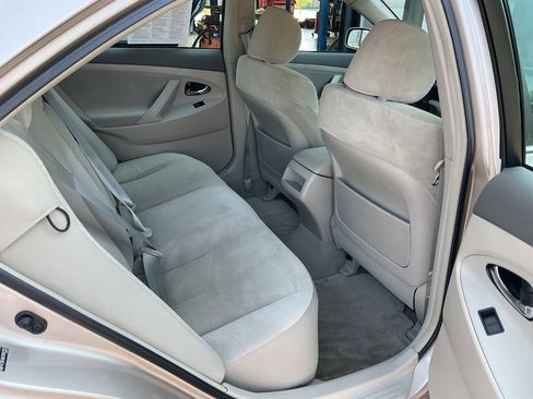 Used 2007 Toyota Camry LE FWD image 31