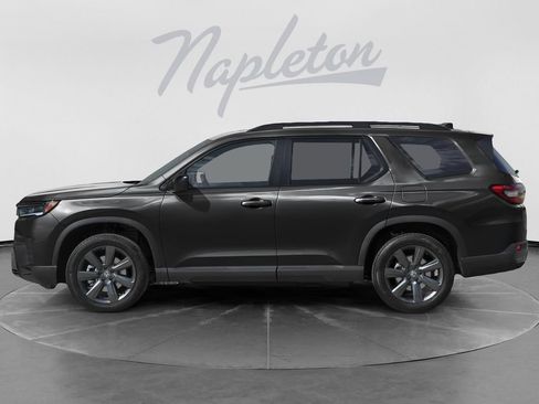 New 2026 Honda Pilot Sport image 3