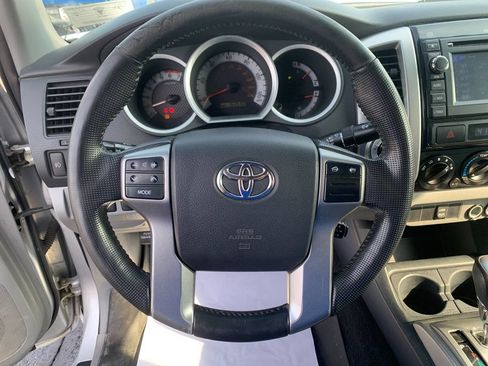 Used 2013 Toyota Tacoma 4x4 Access Cab V6 w/ SR5 Pkg image 26