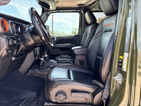 Used 2023 Jeep Gladiator Mojave w/ LED Lighting Group AWD/4WD image 13