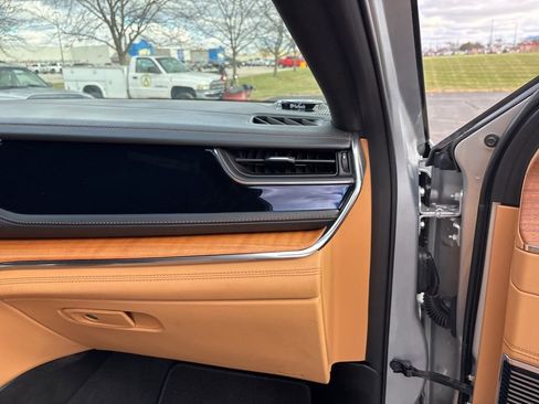 Used 2022 Jeep Grand Cherokee Summit image 26