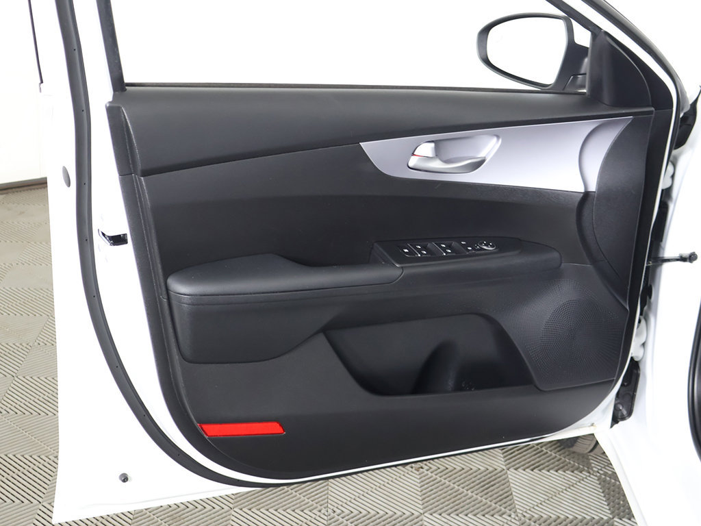 Used 2024 Kia Forte LXS w/ LXS Technology Package FWD image 20
