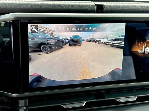 New 2026 Jeep Gladiator Rubicon w/ Safety Group AWD/4WD image 21
