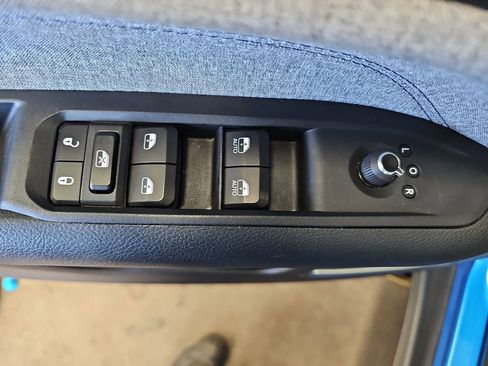 Used 2024 Jeep Compass Latitude AWD/4WD image 26