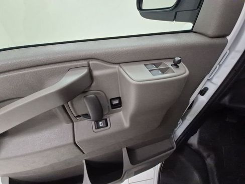 New 2025 GMC Savana 2500 Extended w/ Driver Convenience Package image 24