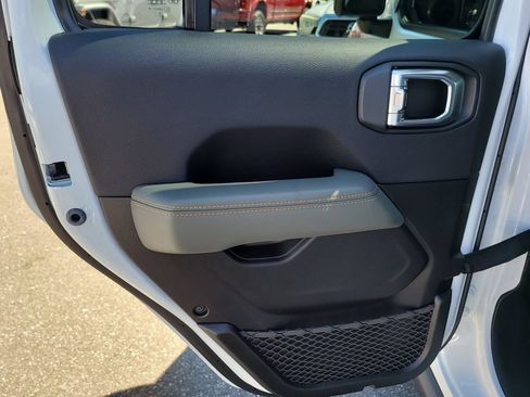 New 2026 Jeep Gladiator Mojave AWD/4WD image 11