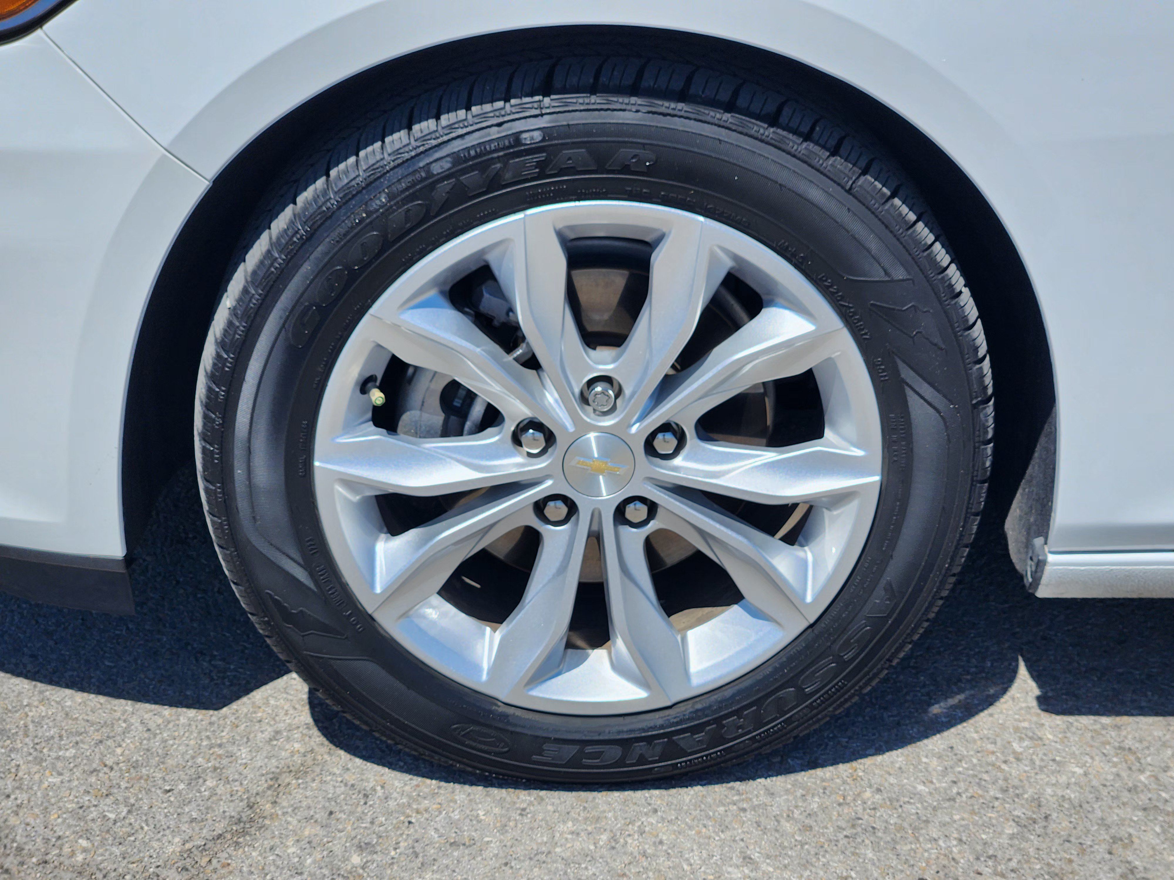 Used 2023 Chevrolet Malibu LT FWD image 10
