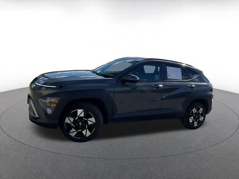 Used 2025 Hyundai Kona SEL image 4