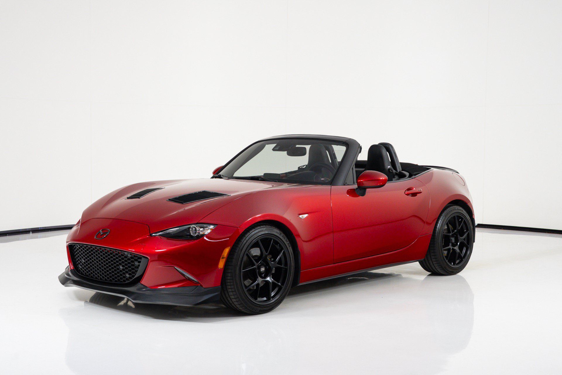 Used 2016 MAZDA MX-5 Miata Grand Touring RWD image 8