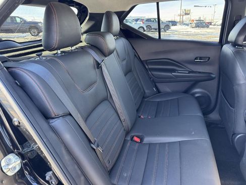 Used 2020 Nissan Kicks SR w/ SR Premium Package image 10