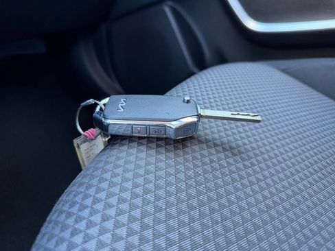 Used 2025 Kia Soul LX w/ LX Technology Package image 21