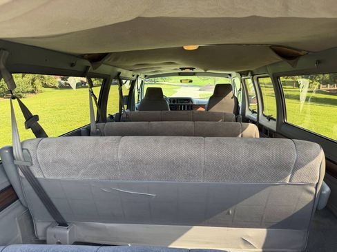 Used 1994 Dodge B350 RWD image 17