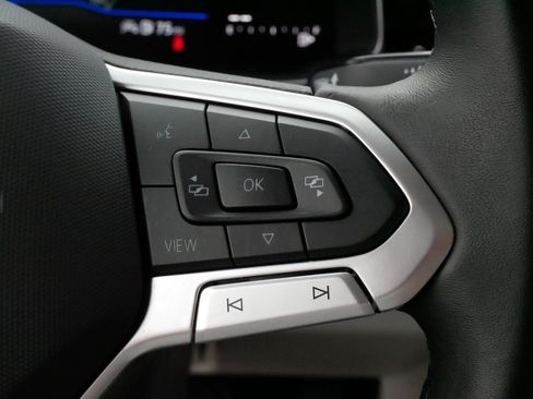 Used 2025 Volkswagen Jetta SE w/ Sunroof Package FWD image 25