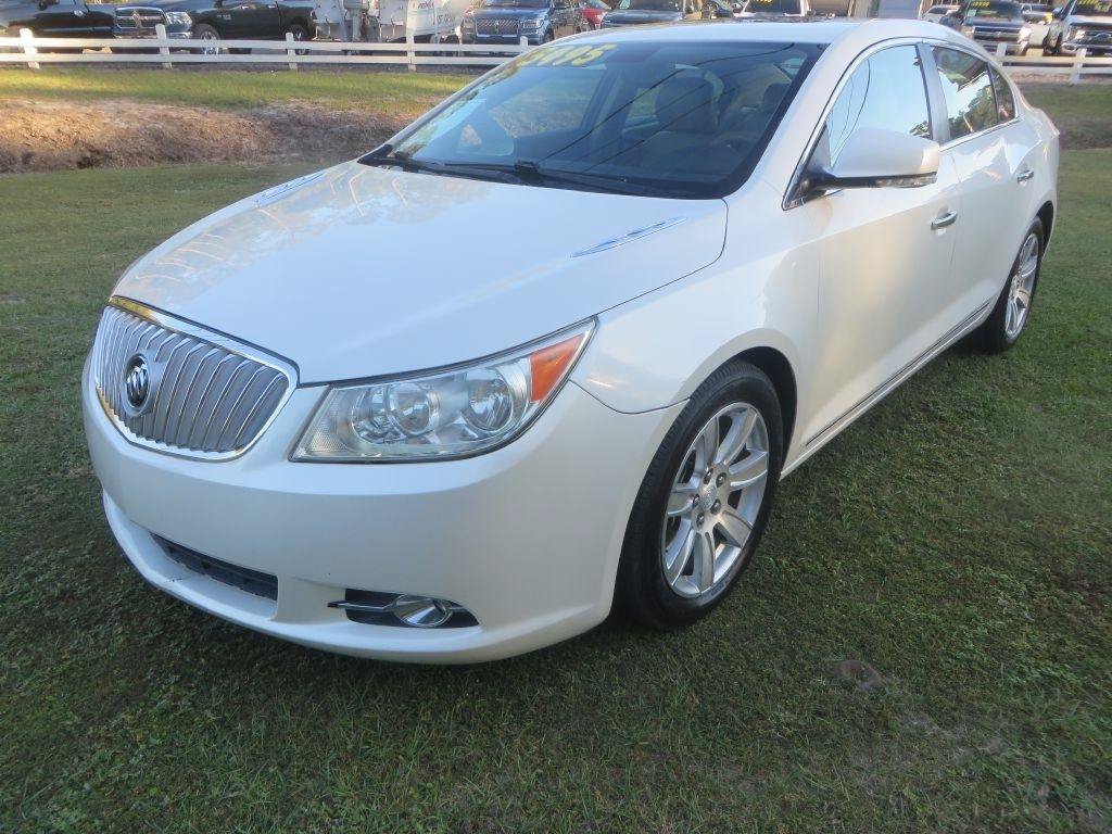 Used 2010 Buick LaCrosse CXL FWD image 2