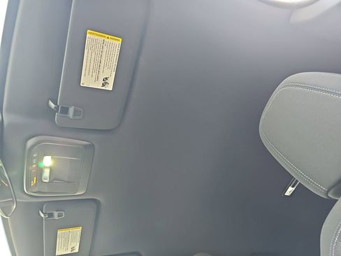 New 2026 Chevrolet Equinox EV LT image 30