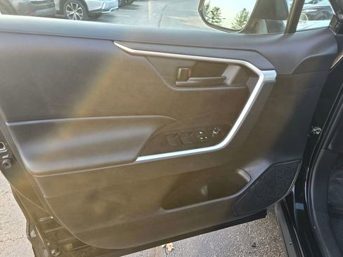 Used 2025 Toyota RAV4 LE image 15