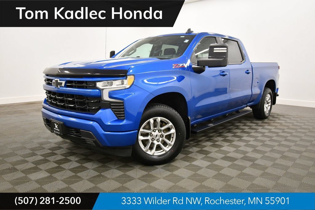 Used 2022 Chevrolet Silverado 1500 RST w/ Z71 Off-Road Package AWD/4WD image 1