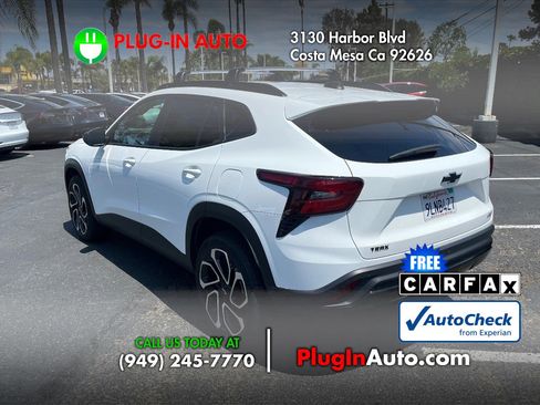 Used 2024 Chevrolet Trax RS w/ Driver Confidence Package FWD image 6