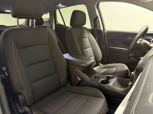 Used 2024 GMC Terrain SLE w/ Driver Convenience Package FWD image 28