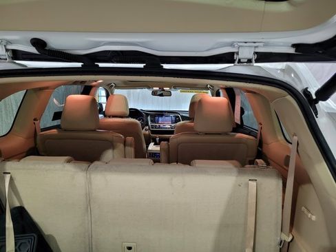Used 2015 Toyota Highlander Limited image 60