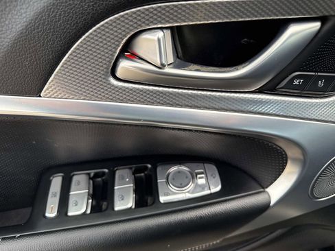 Used 2022 Genesis G70 2.0T w/ Prestige Package image 19