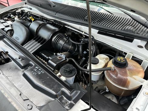 Used 2014 Ford E-150 and Econoline 150 image 26