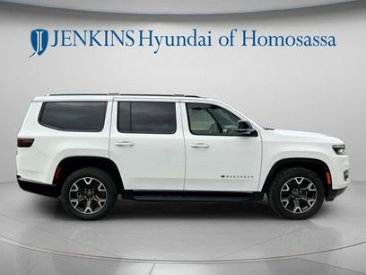 Used 2023 Jeep Wagoneer Series III w/ Preferred Equipment Group