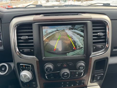 Used 2018 RAM 1500 Laramie w/ Convenience Group AWD/4WD image 16