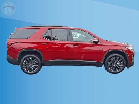 Used 2023 Chevrolet Traverse RS AWD/4WD image 9