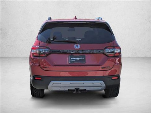 New 2025 Honda Pilot TrailSport image 8