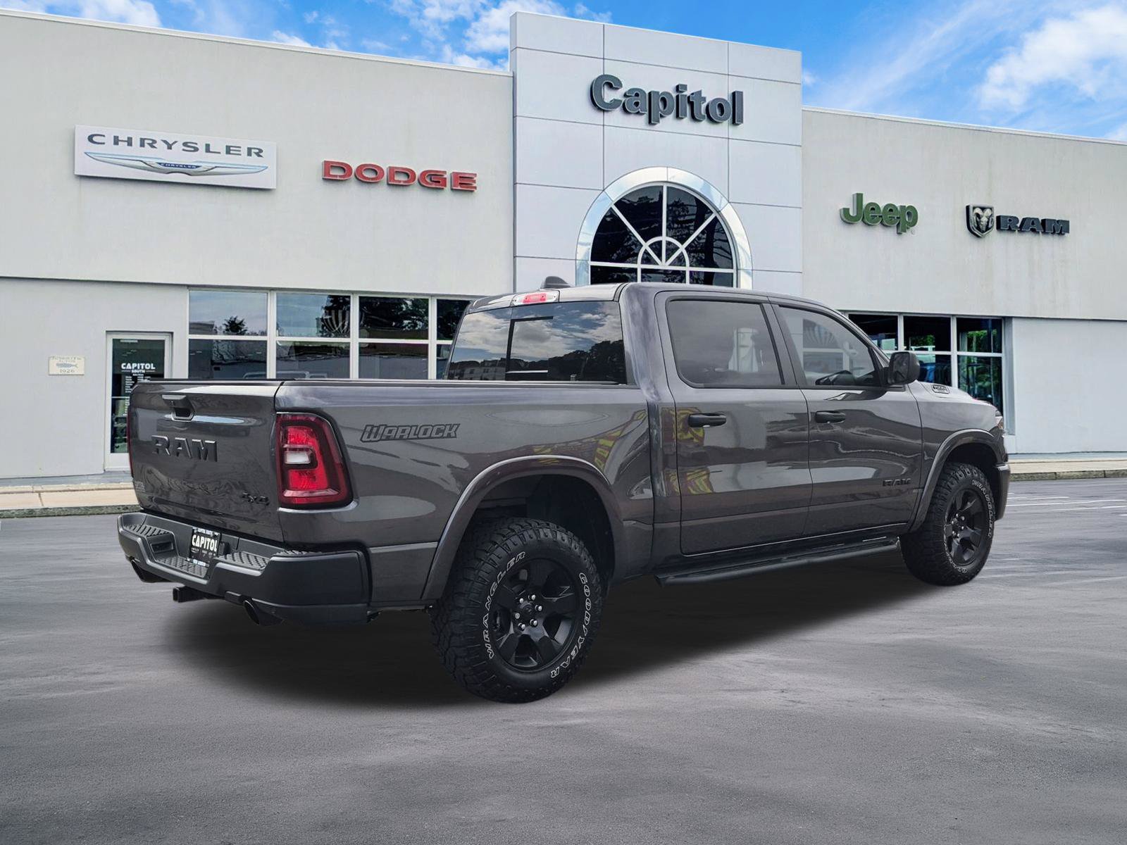 Used 2025 RAM 1500 Warlock AWD/4WD image 3