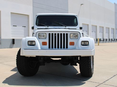 Used 1991 Jeep Wrangler Renegade AWD/4WD image 24